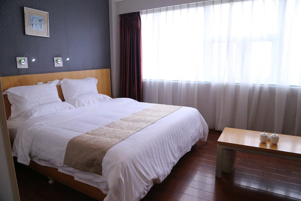 Qingdao Fu Yong Hotel Quarto foto